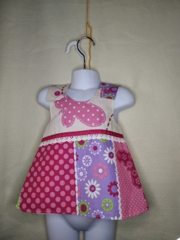 Schürzenkleid mit Spitze