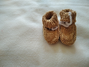 Babyschuhe senfgelb