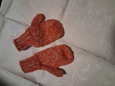 Handschuhe rot beige