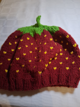 Erdbeermütze