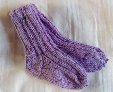 Babysocken lila