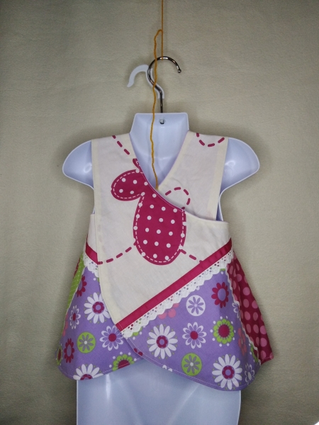 Schürzenkleid mit Spitze
