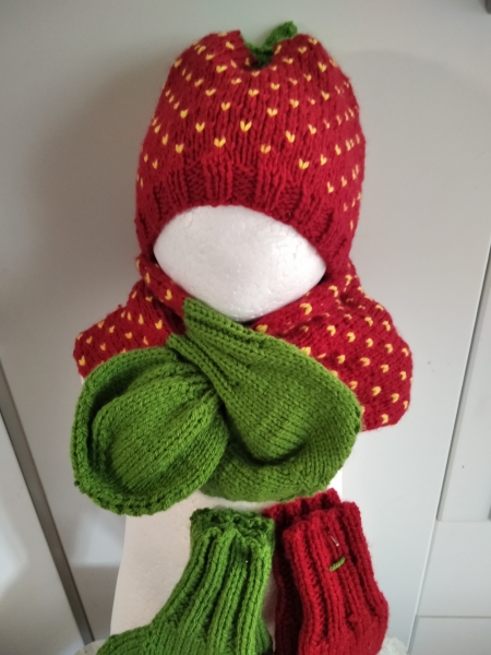 Erdbeer Set  Schal 1x Handschuh1