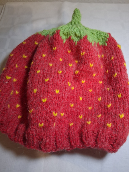 Erdbeermütze