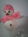 Schneemann mit rosa Mütze
