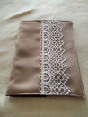 Buchumschlag beige mit Spitze